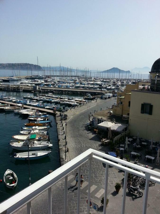 Villa Casa Geltrude Al Porto Procida Esterno foto