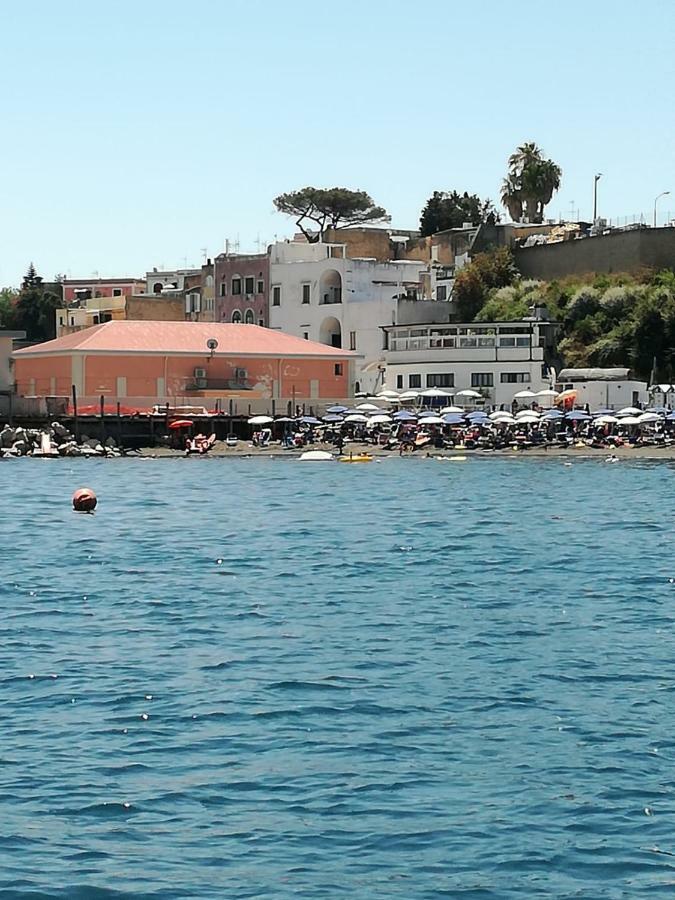 Villa Casa Geltrude Al Porto Procida Esterno foto
